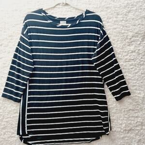 Blouse Tunic Sweater Black White Stripe Goth Witchy Shiny Dark Academia Size M